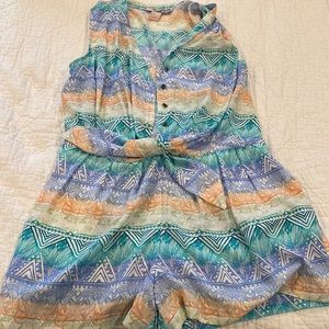 Women’s Romper. Used. From Forever 21. Size M. Very fresh material.